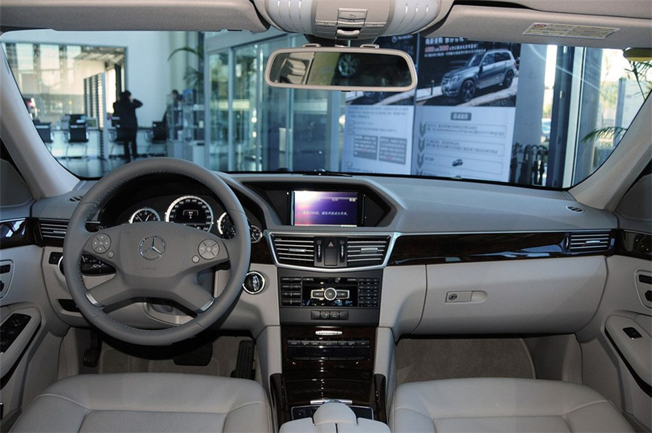 2013E260L CGI