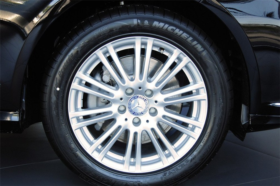 2013E260L CGI