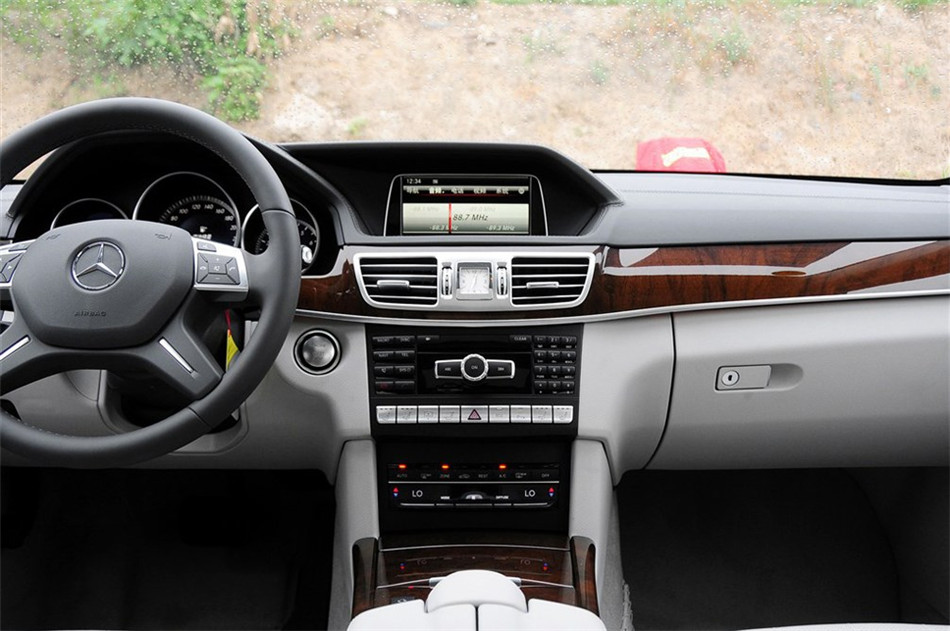 2015 E 320 L  4MATIC 