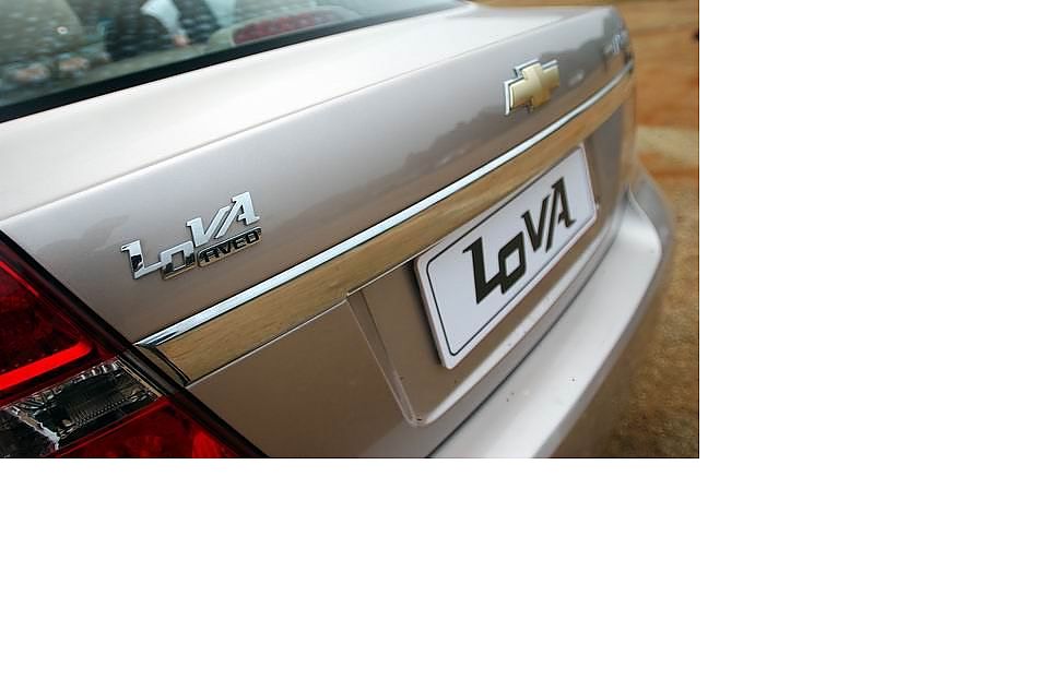 LOVAַ