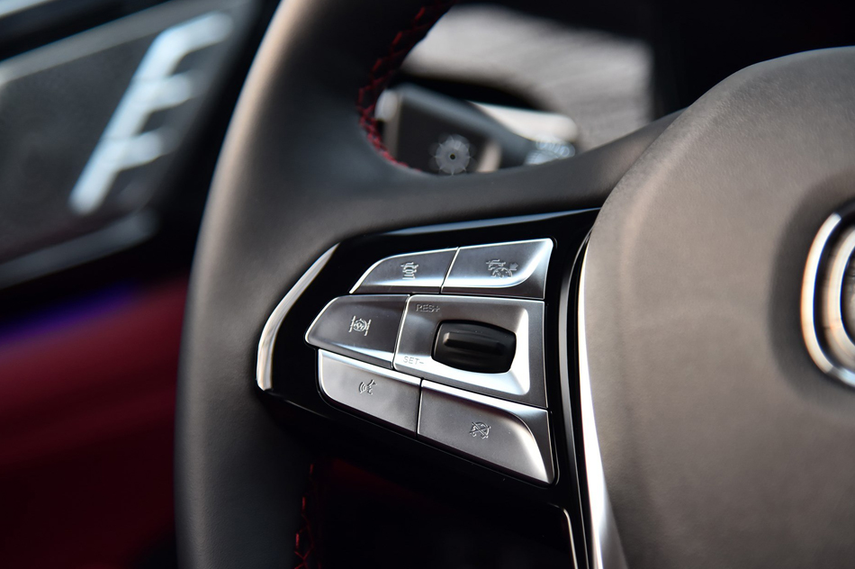 2019 2.0T ǰ 