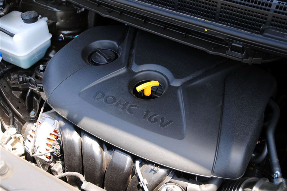 ¼ 2013 2.0L AT 5ʰ 