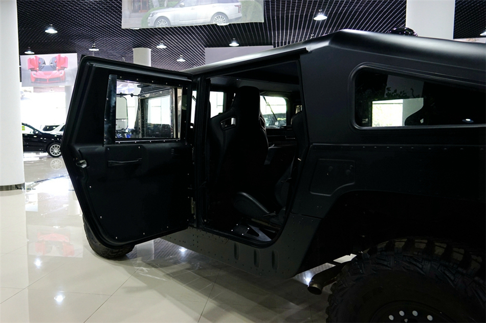 2018   Humvee C 6.2L