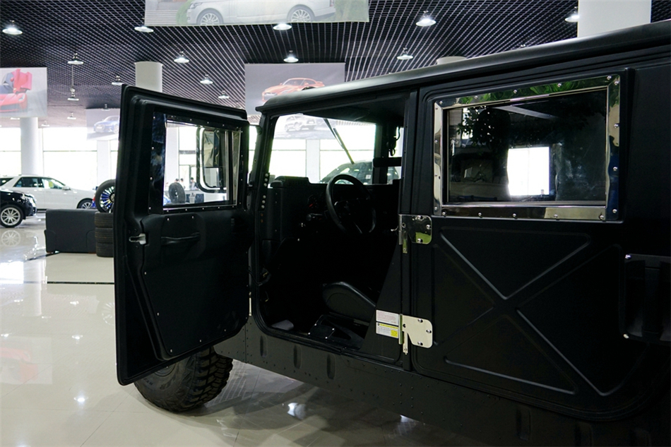 2018   Humvee C 6.2L