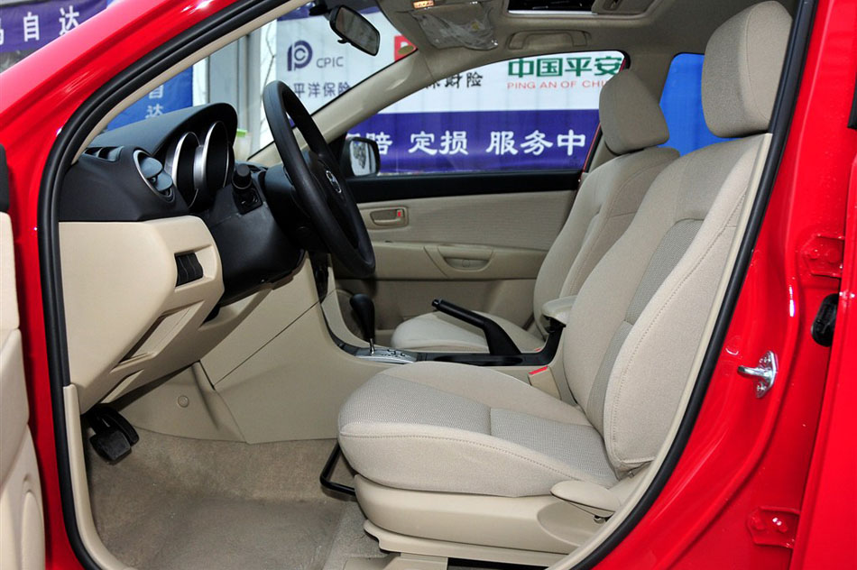 Դ3 2012 1.6L AT ׼ ռ