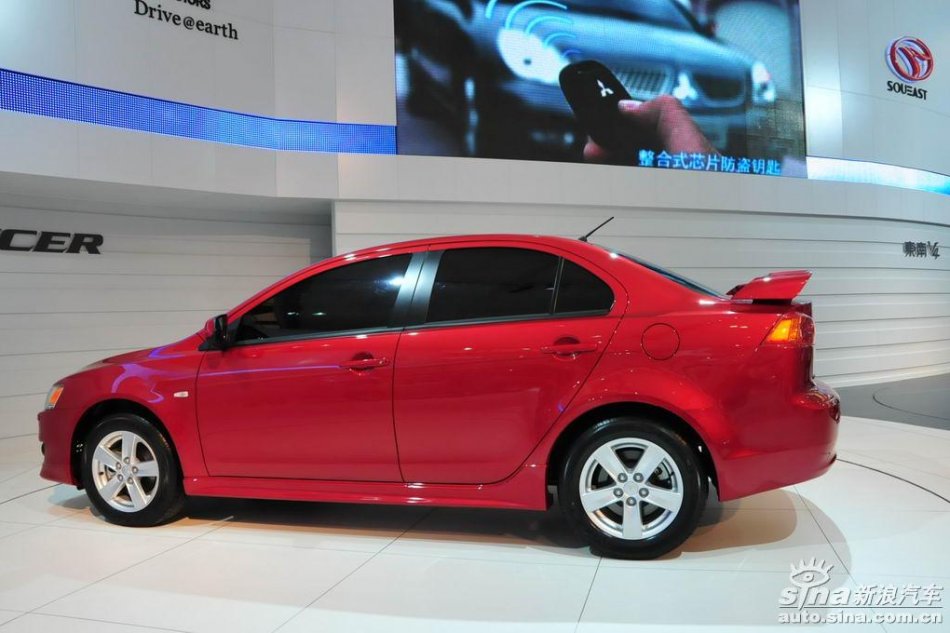 NEW LANCER