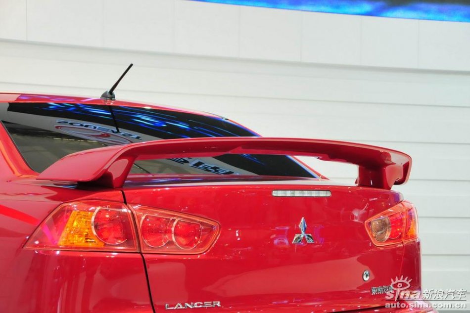 NEW LANCER