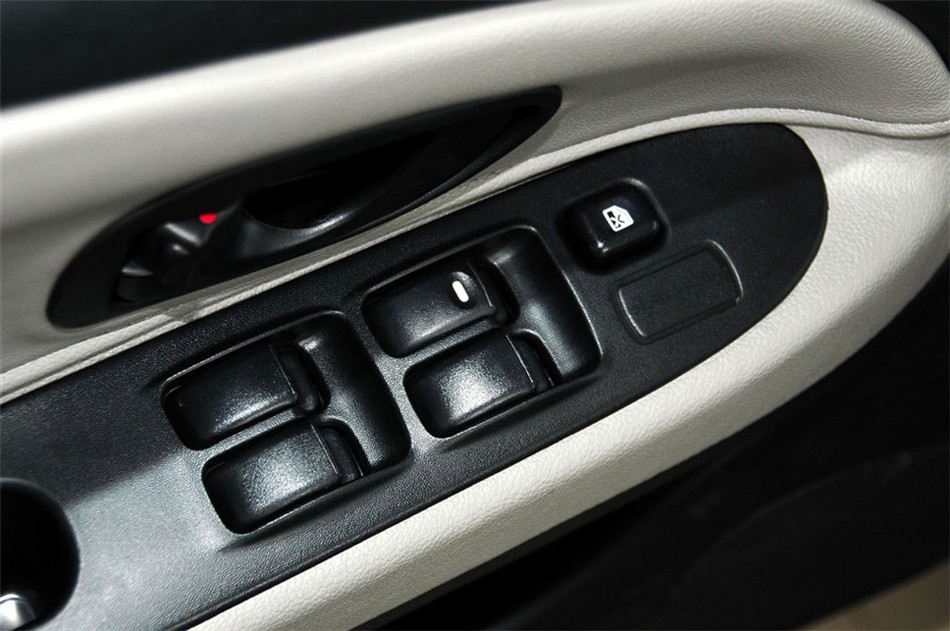 2012 1.6L MT SEiʰ οռ