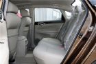 2012款 1.6L MT 豪华版 座椅空间