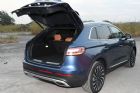 2021款 2.7T 四驱总统版 座椅空间