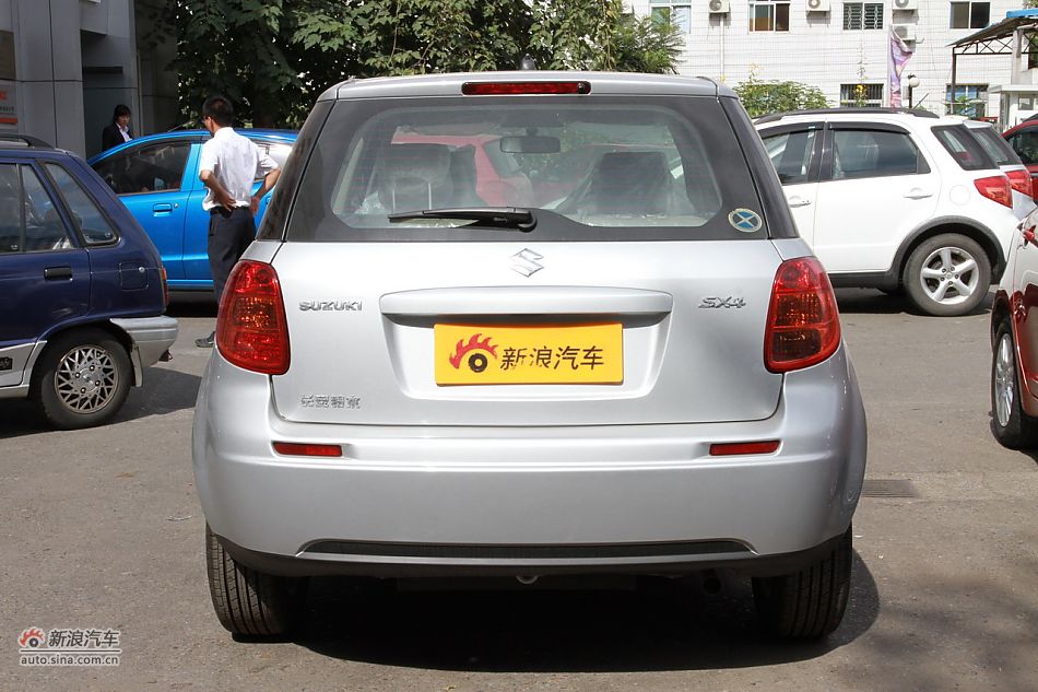 2011SX4