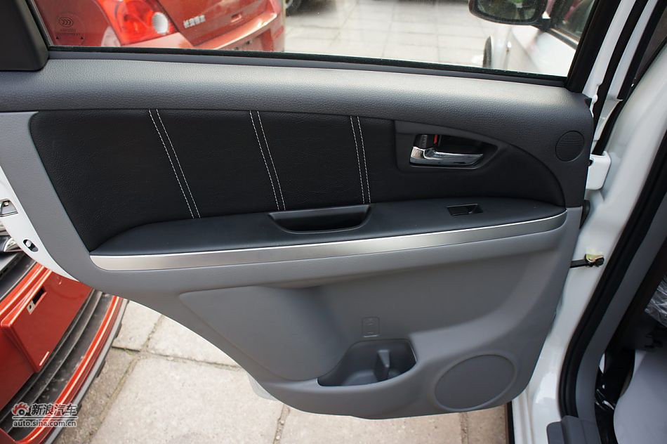 2011SX41.6Lֶ˶