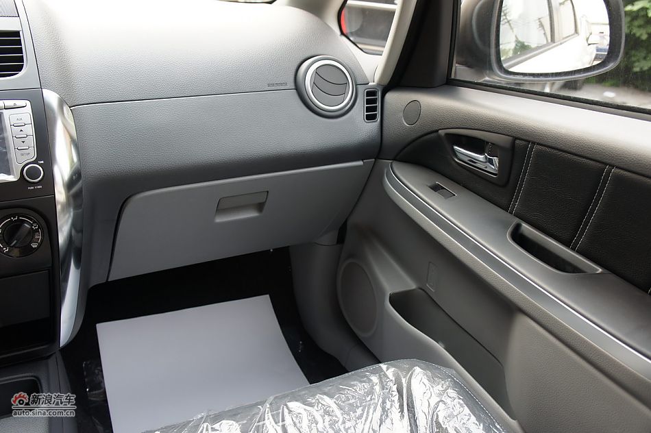 2011SX41.6Lֶ˶