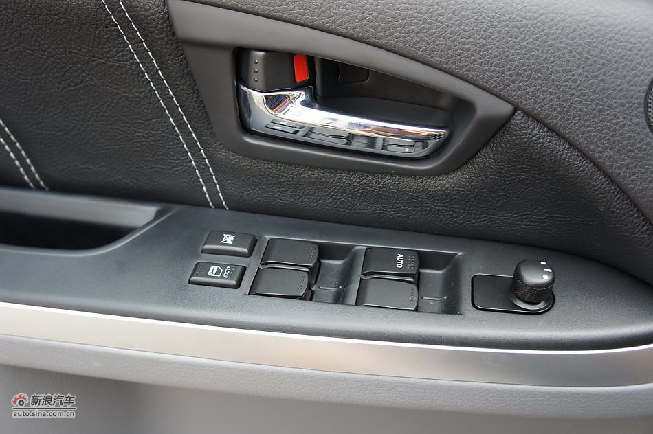 2011SX41.6Lֶ˶