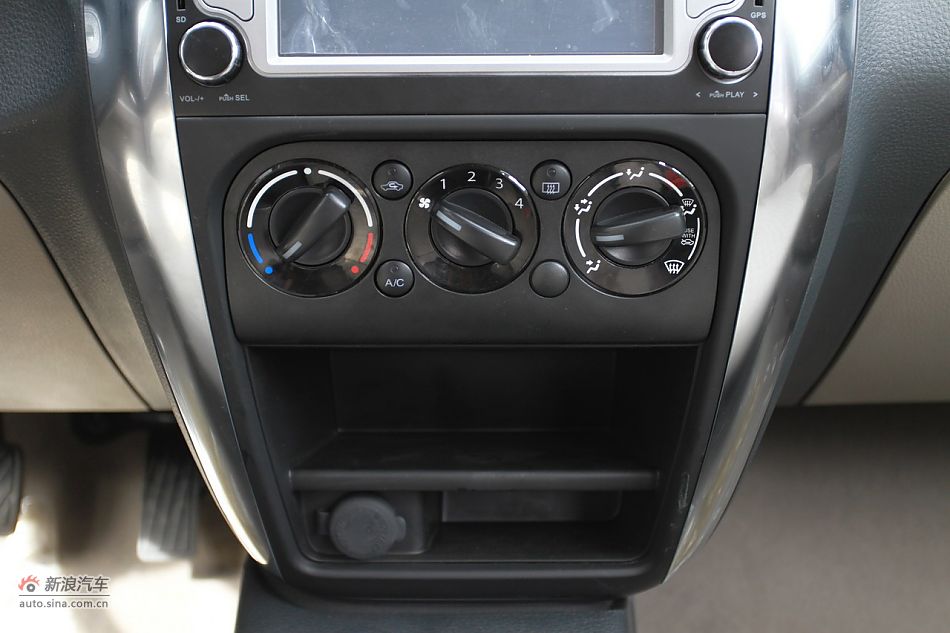 2011SX4