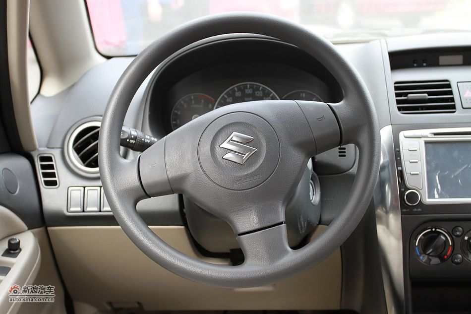 2011SX4