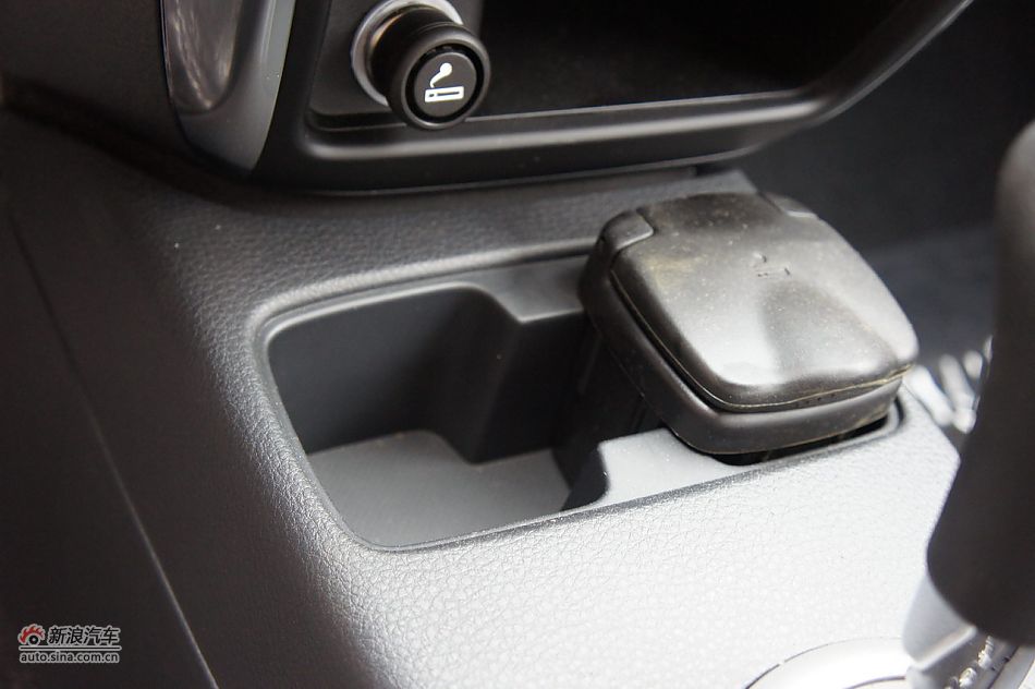 2011SX41.6LԶ鶯