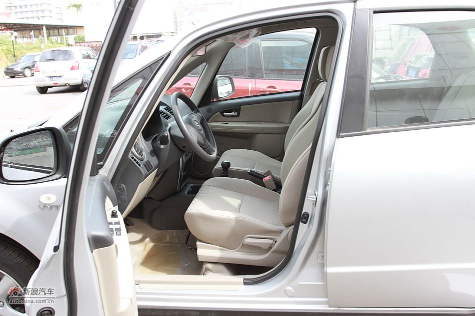2011SX4