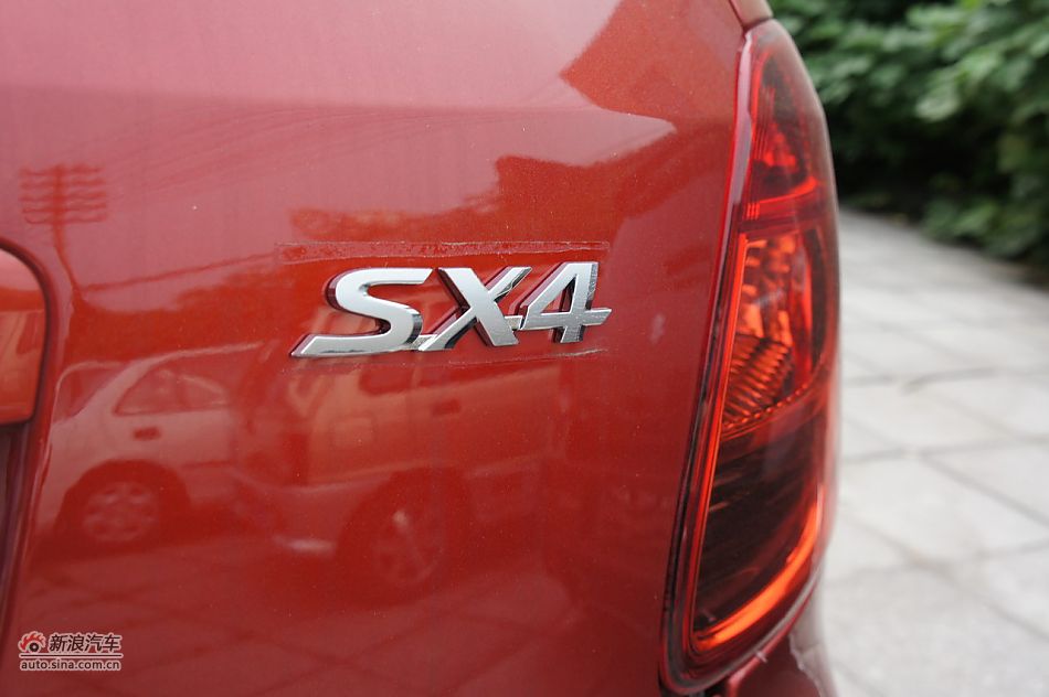 2011SX41.6LԶ鶯