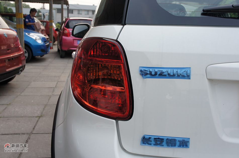 2011SX41.6Lֶ˶