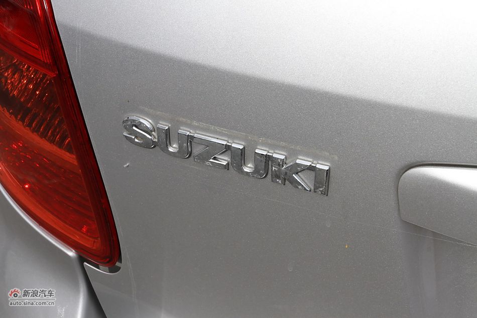 2011SX4