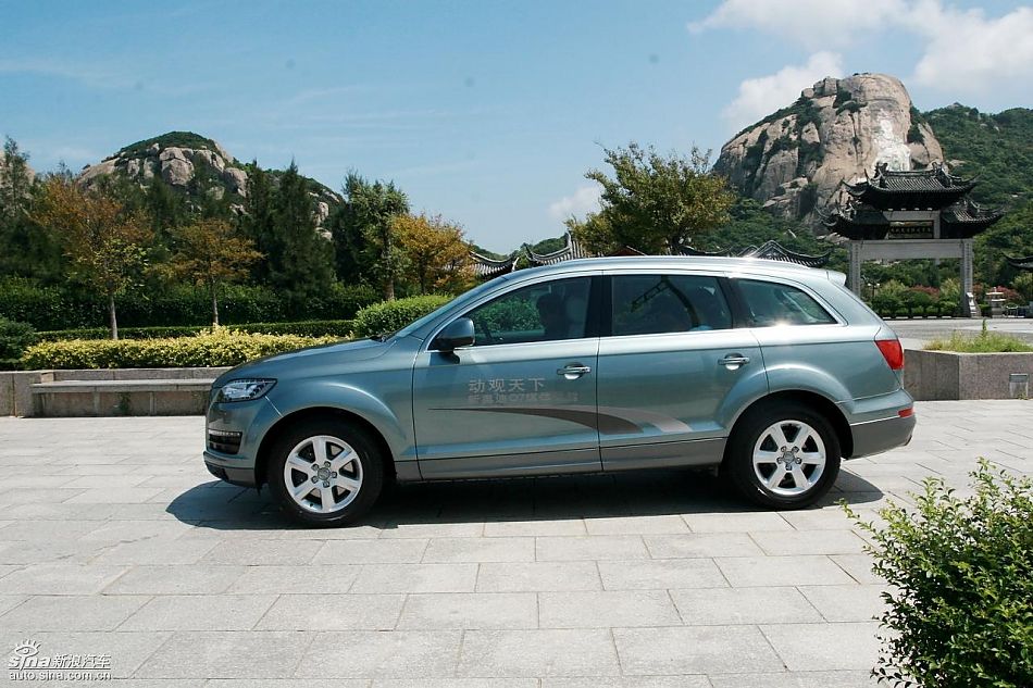 µQ7