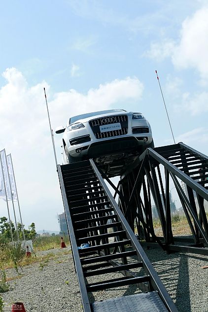 µQ7