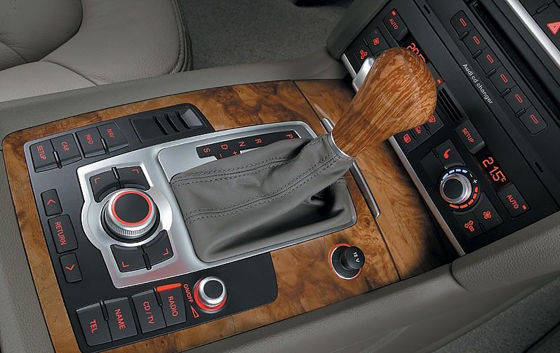 µQ7