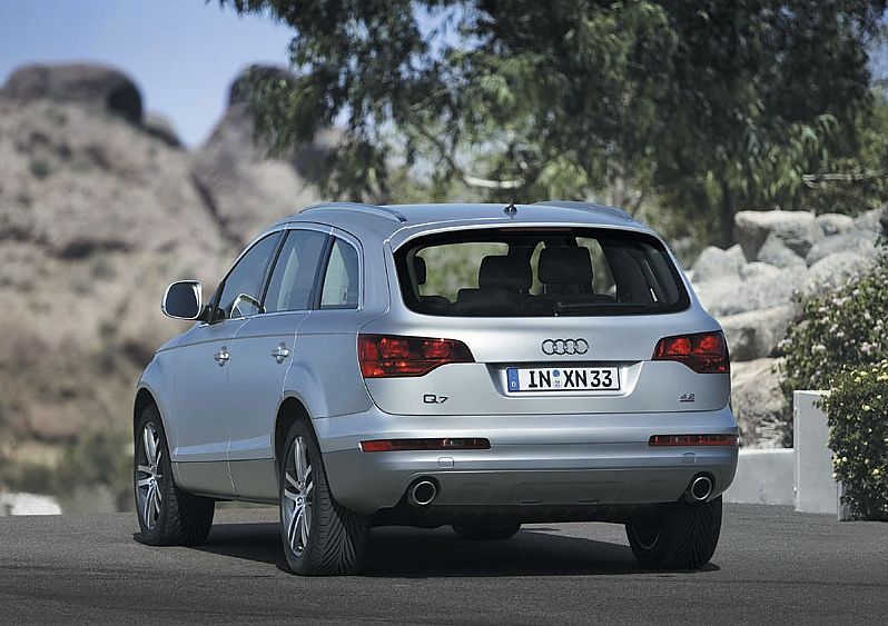 µQ7