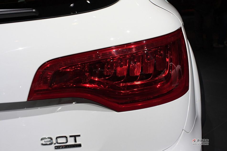 µQ7