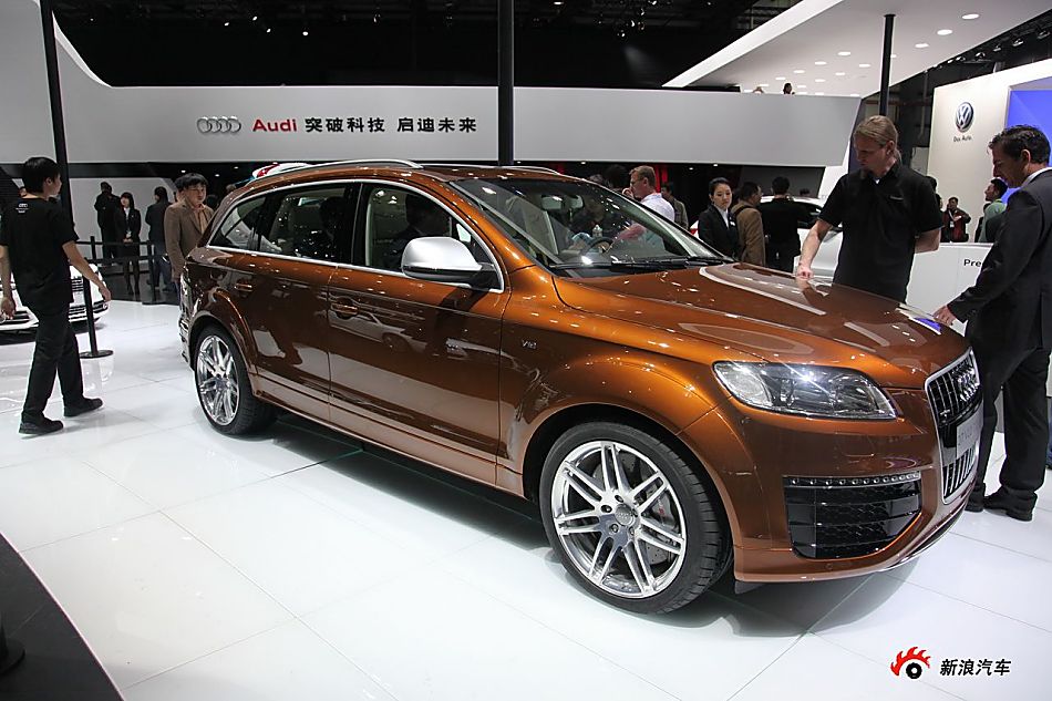 µQ7 V12 TDI quattro