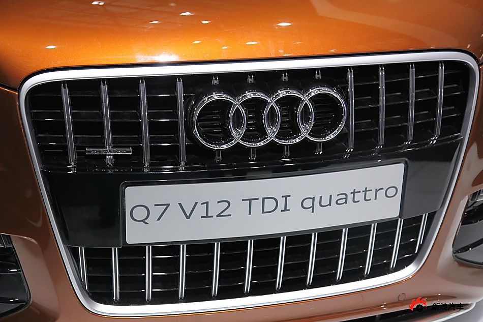 µQ7 V12 TDI quattro