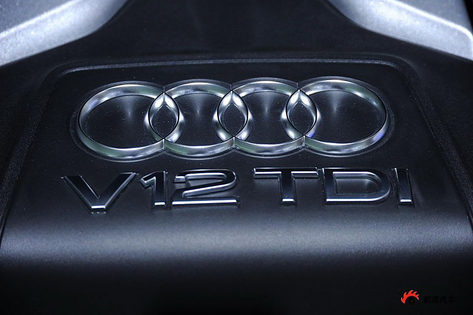 µQ7 V12 TDI quattro