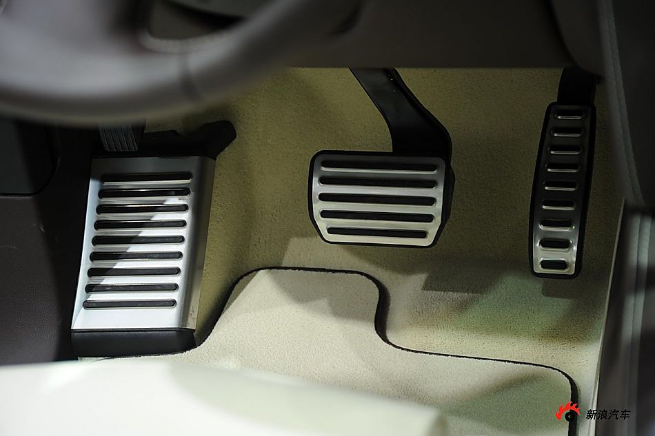 µQ7 V12 TDI quattro