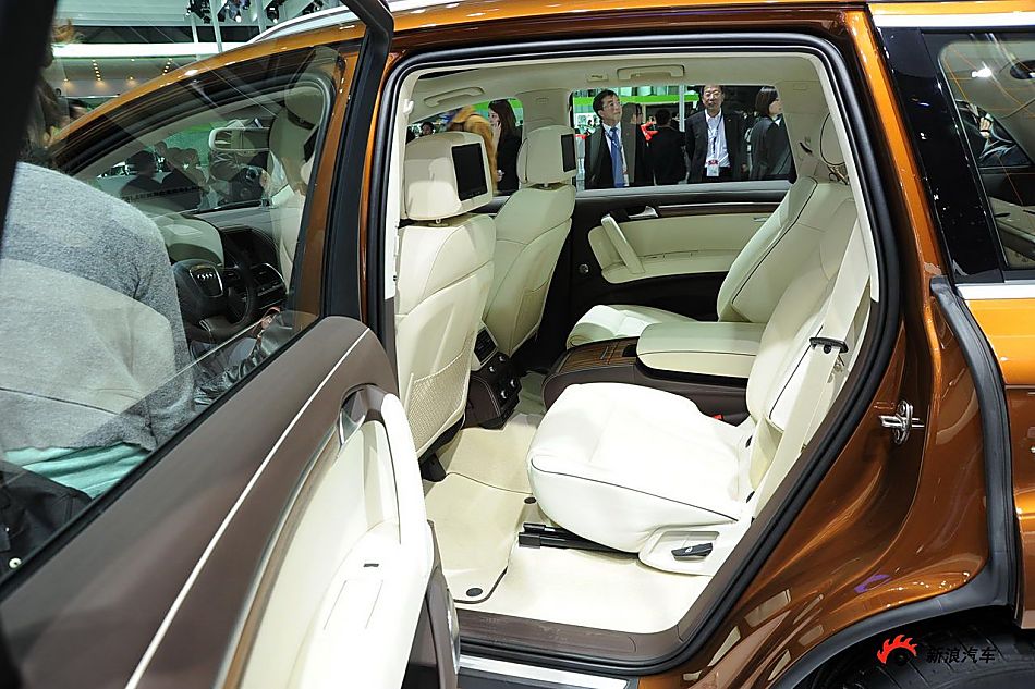 µQ7 V12 TDI quattro