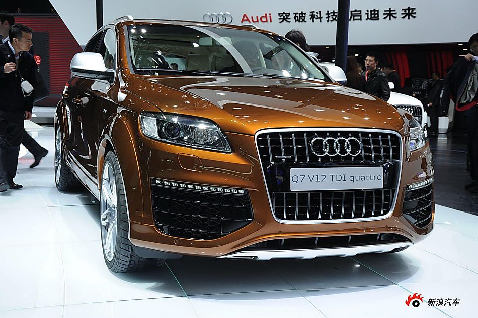 µQ7 V12 TDI quattro