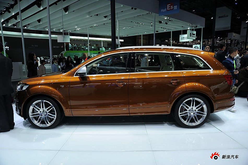 µQ7 V12 TDI quattro