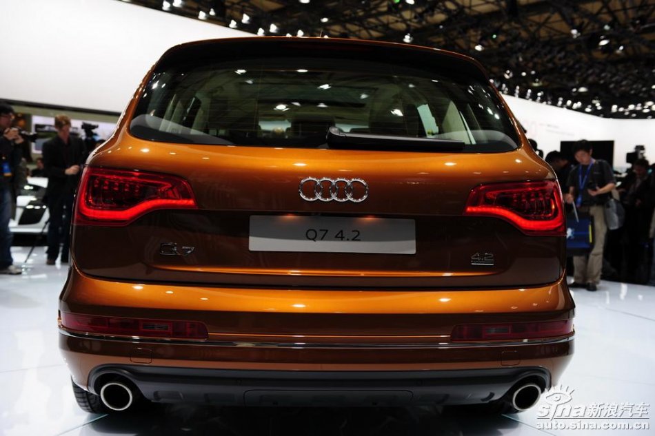 µQ7