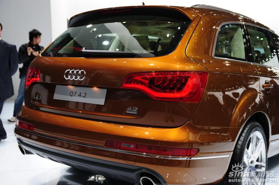 µQ7