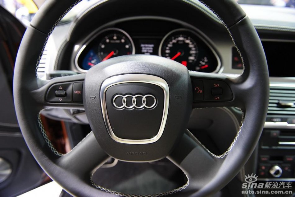 µQ7