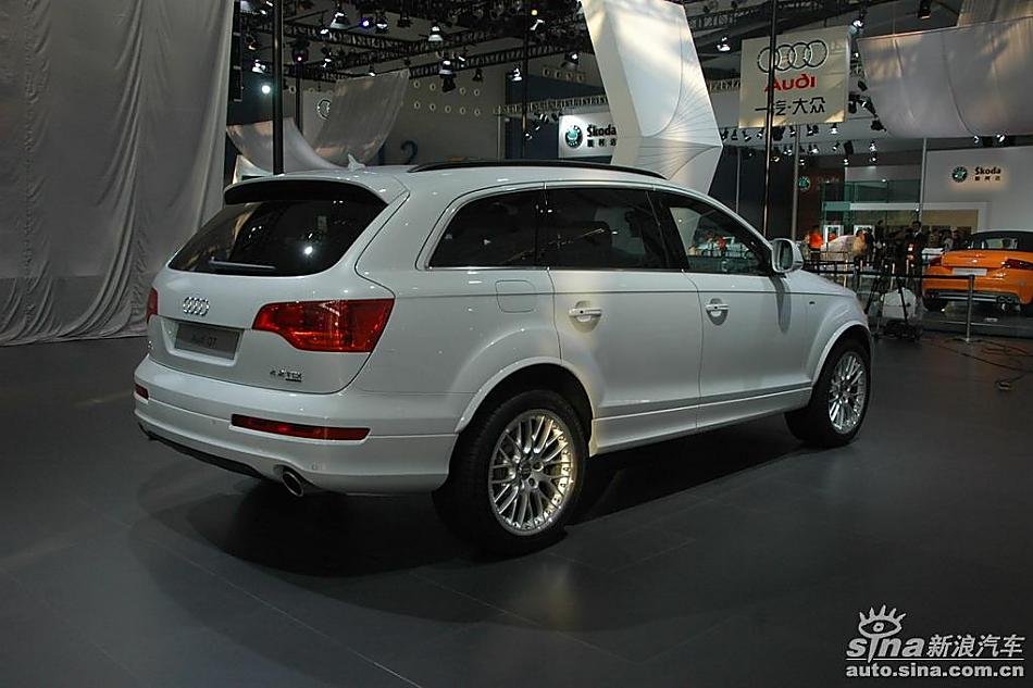 µQ7