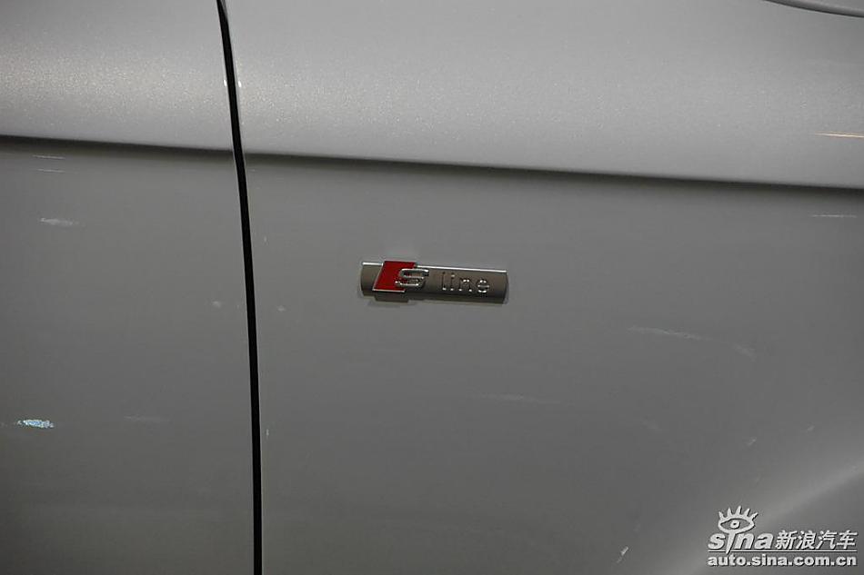 µQ7