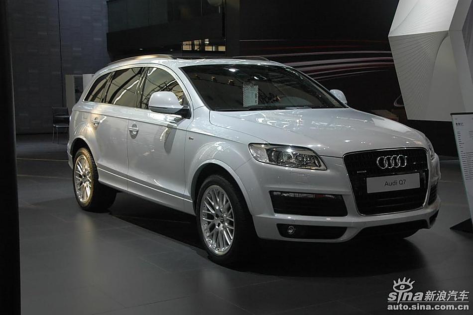 µQ7