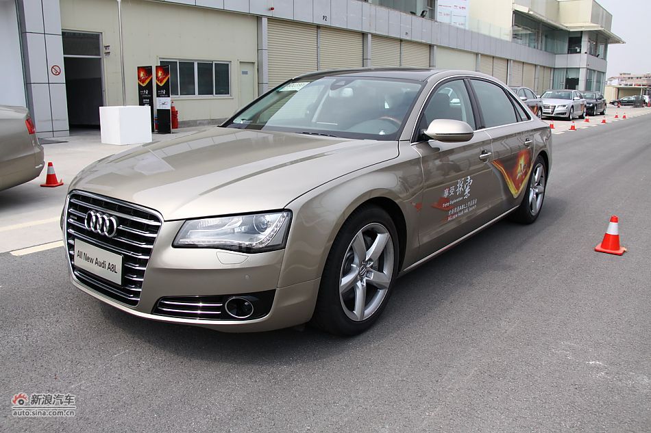 2011A8L