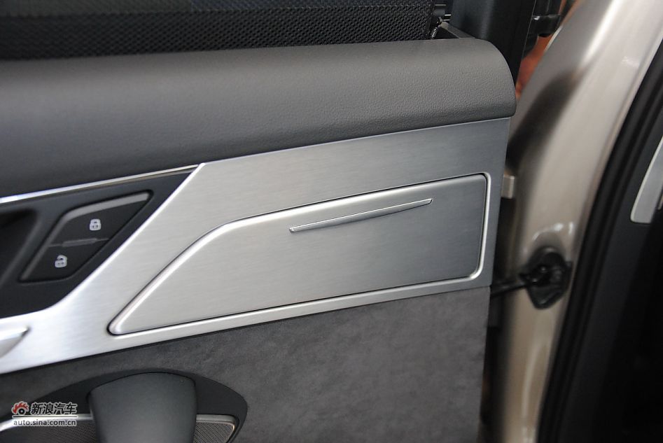 2011µA8L 6.3L FST W12