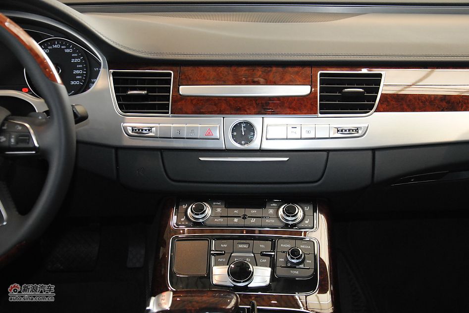 2011µA8L 6.3L FST W12