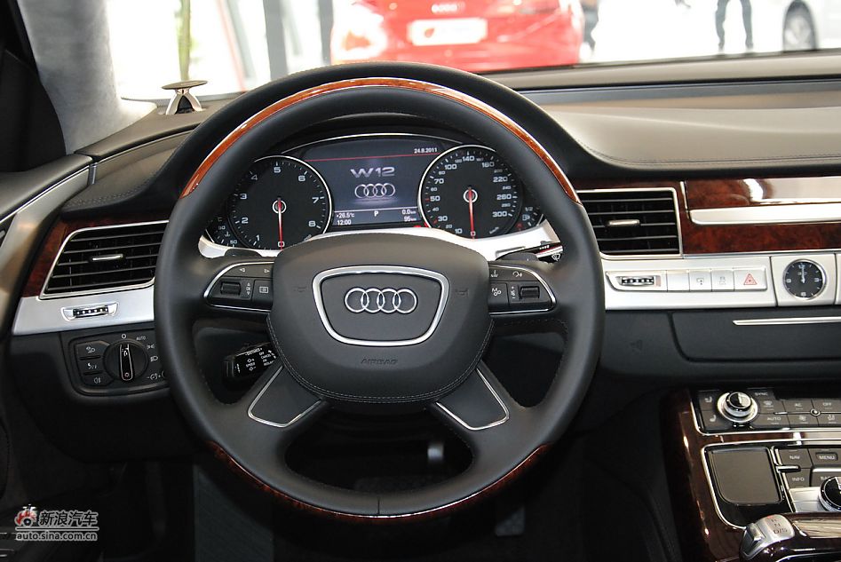 2011µA8L 6.3L FST W12