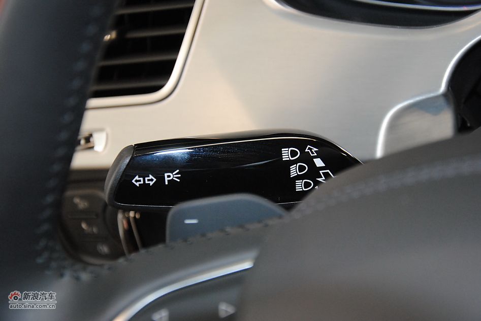 2011µA8L 6.3L FST W12