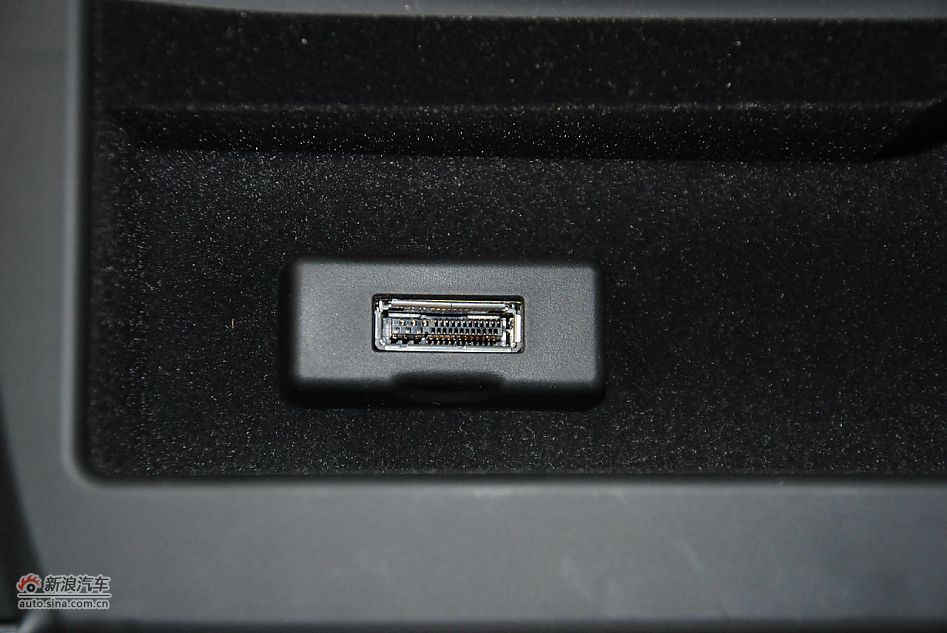 2011µA8L 6.3L FST W12