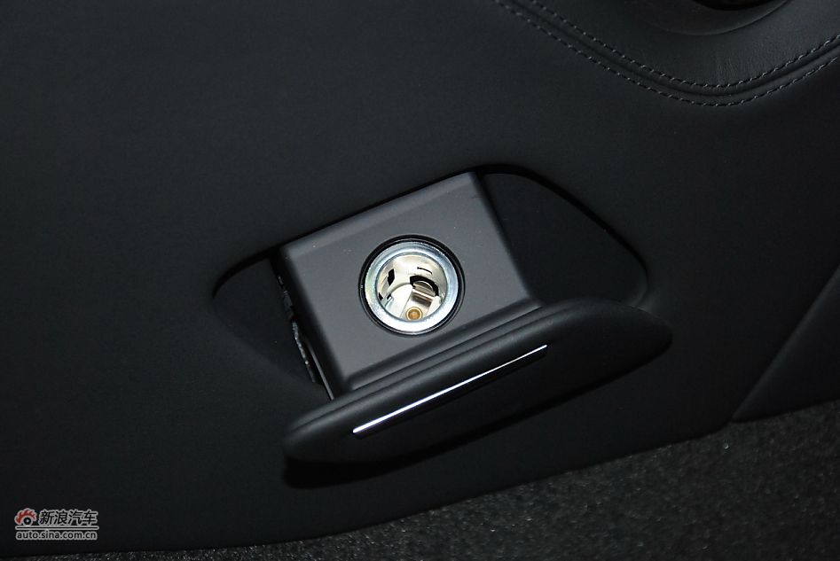 2011µA8L 6.3L FST W12